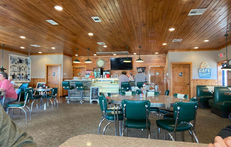 The Hobnob Cafe exterior view showcasing professional restaurants services in Bald Knob, Arkansas