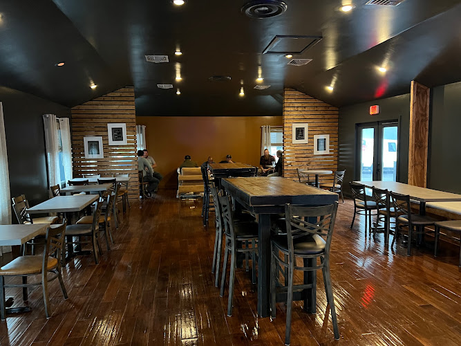 The READY ROOM by Hook Point Brewing exterior view showcasing professional restaurants services in Memphis, Tennessee