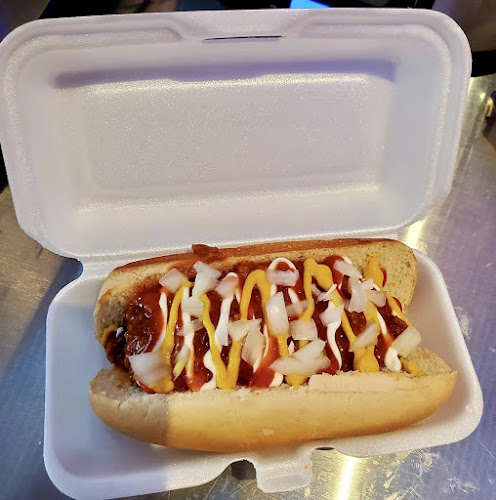 The Shoppe exterior view showcasing professional restaurants services in Geneva, Alabama