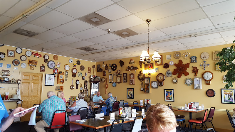 Time To Eat Café exterior view showcasing professional restaurants services in Theodore, Alabama