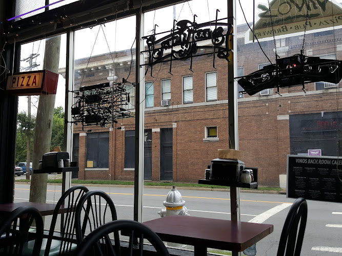 Vino's exterior view showcasing professional restaurants services in Little Rock, Arkansas