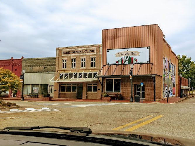 Vins Des Paris exterior view showcasing professional Beer store services in Paris, Arkansas