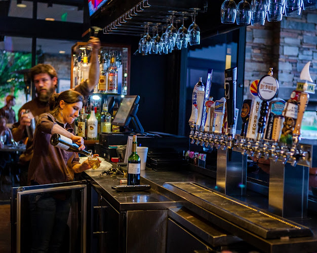 V's Taproom exterior view showcasing professional restaurants services in Peoria, Arizona