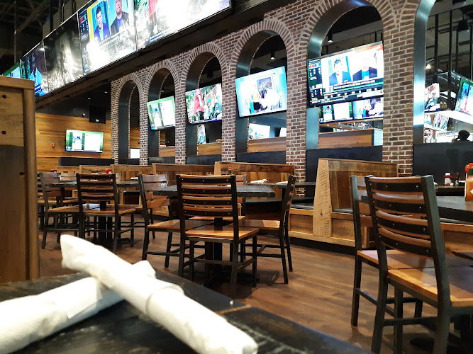 Walk On's Bistreaux & Bar exterior view showcasing professional restaurants services in Montgomery, Alabama