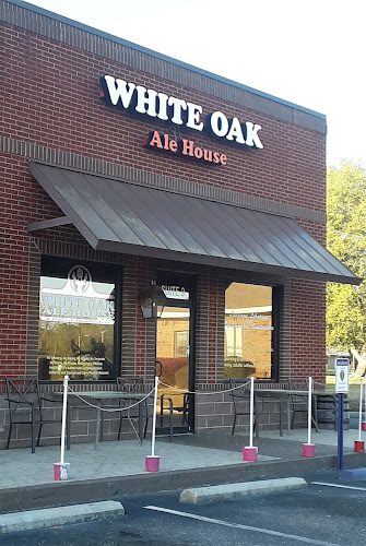 White Oak Ale House exterior view showcasing professional restaurants services in Enterprise, Alabama