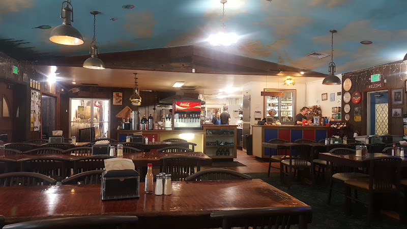 Wild River Brewing & Pizza Co exterior view showcasing professional restaurants services in Cave Junction, Oregon