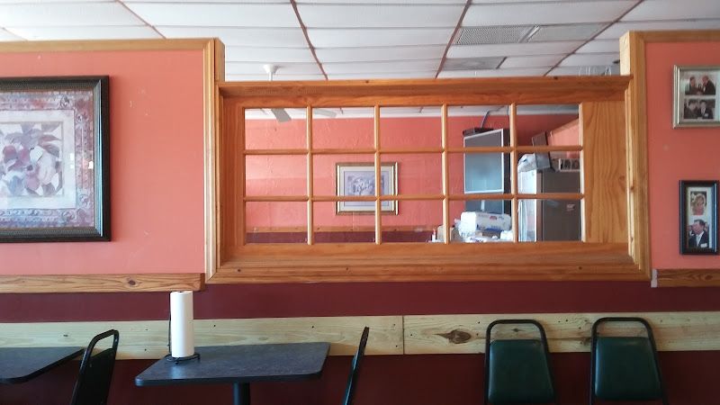 Wing Time exterior view showcasing professional restaurants services in Lanett, Alabama