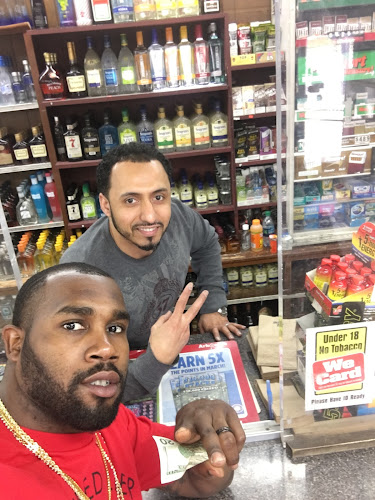 Wright Ave Liquor exterior view showcasing professional Alcoholic beverage wholesaler services in Little Rock, Arkansas